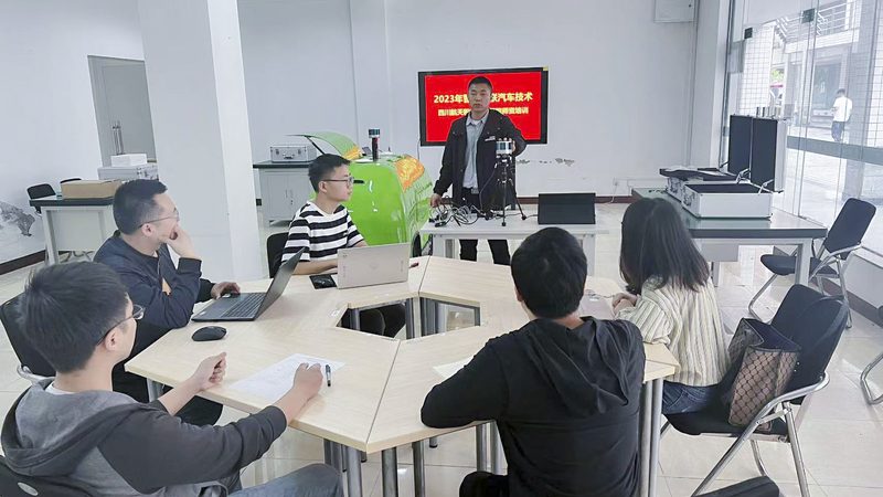 零基础学会计先学基础还是实操