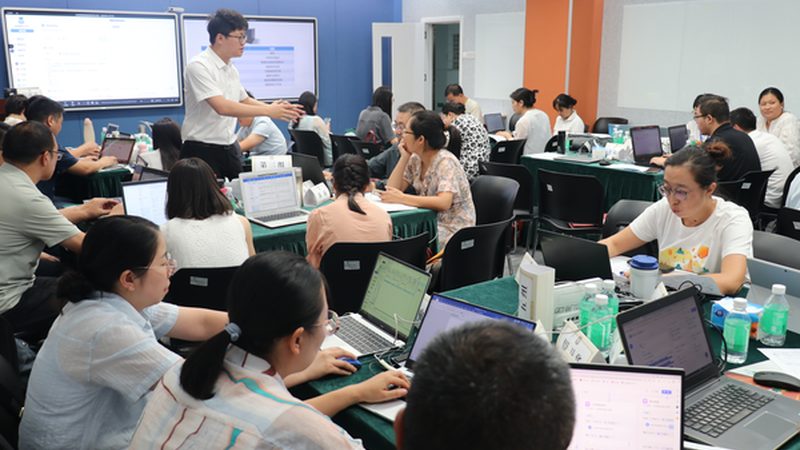 育婴师培训实操一对一指导，如何确保技能提升？**